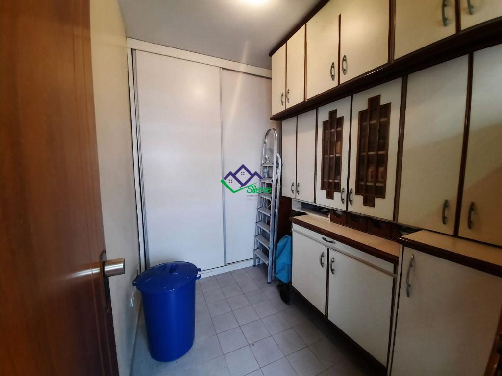 Apartamento à venda com 3 quartos, 158m² - Foto 40