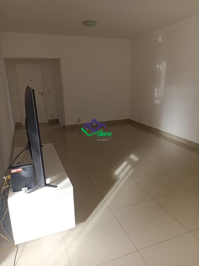 Apartamento à venda com 3 quartos, 140m² - Foto 3