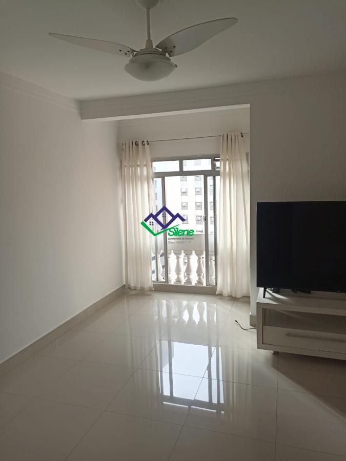 Apartamento à venda com 3 quartos, 140m² - Foto 2