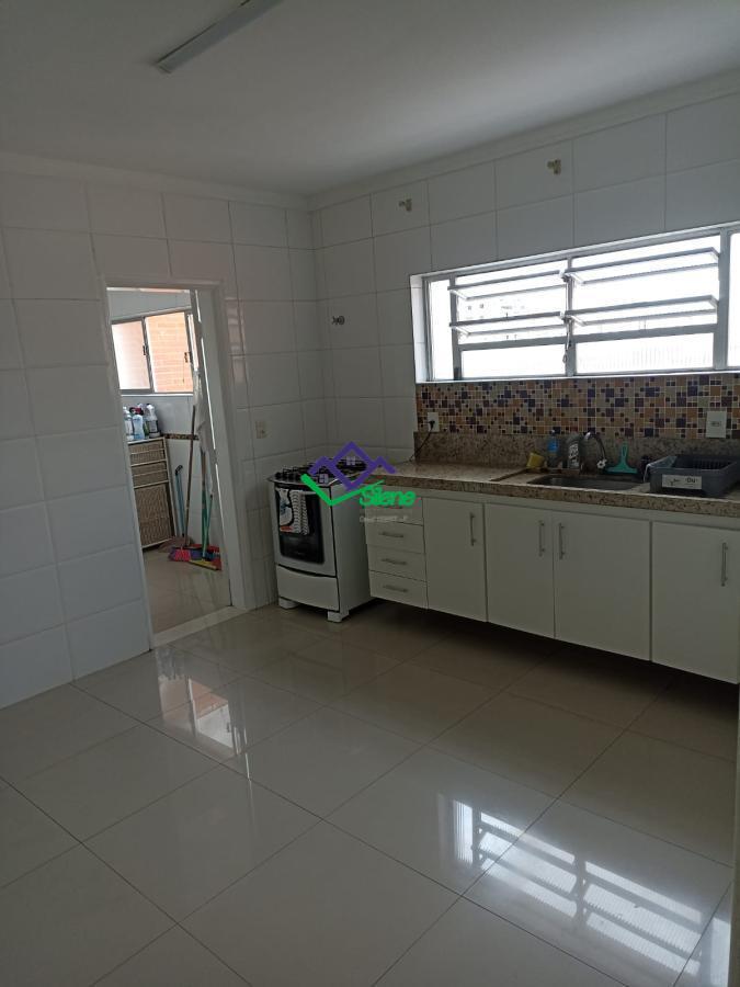 Apartamento à venda com 3 quartos, 140m² - Foto 17