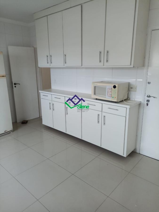 Apartamento à venda com 3 quartos, 140m² - Foto 20