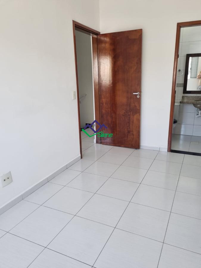 Casa à venda com 2 quartos, 64m² - Foto 11