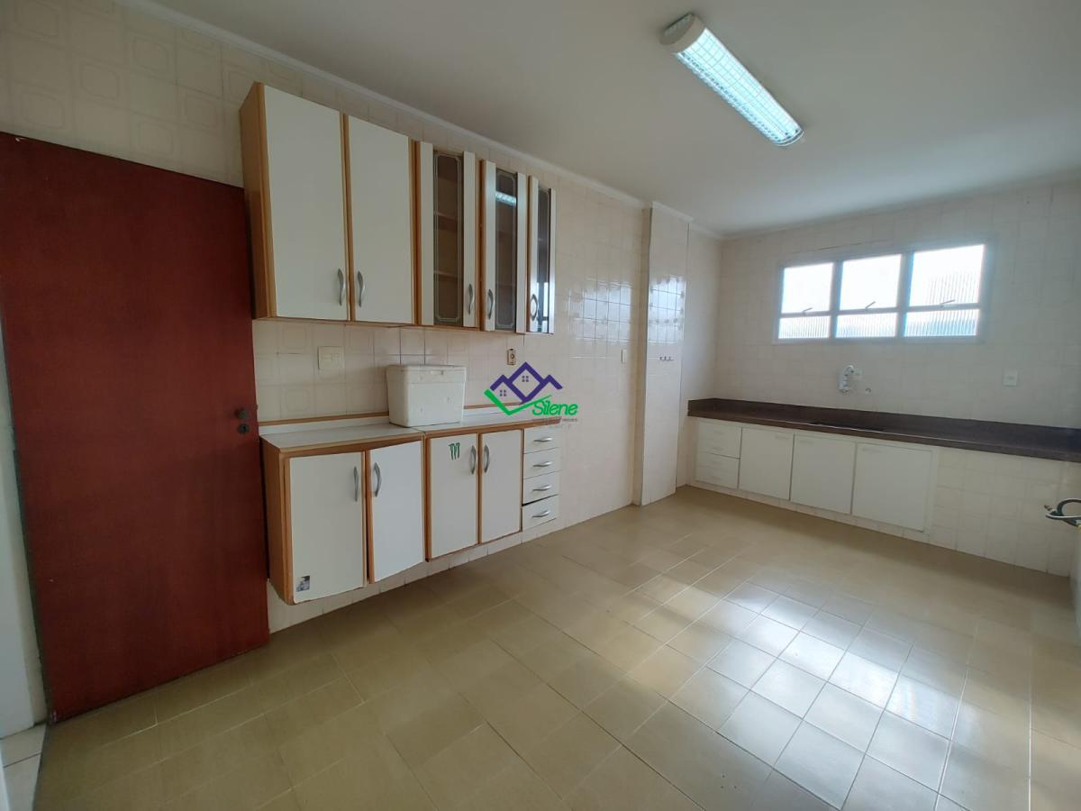 Apartamento à venda com 3 quartos, 133m² - Foto 18