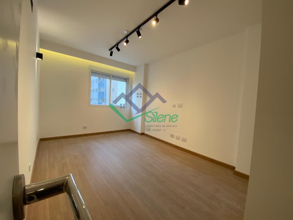 Apartamento para alugar com 3 quartos, 127m² - Foto 18