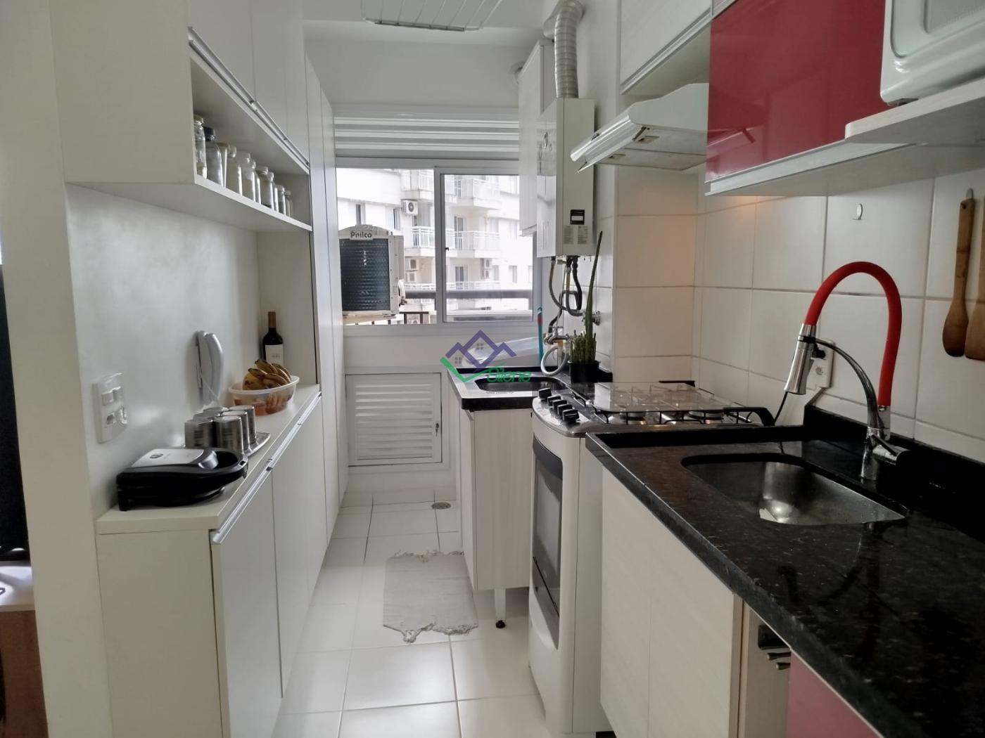 Apartamento à venda com 2 quartos, 62m² - Foto 12