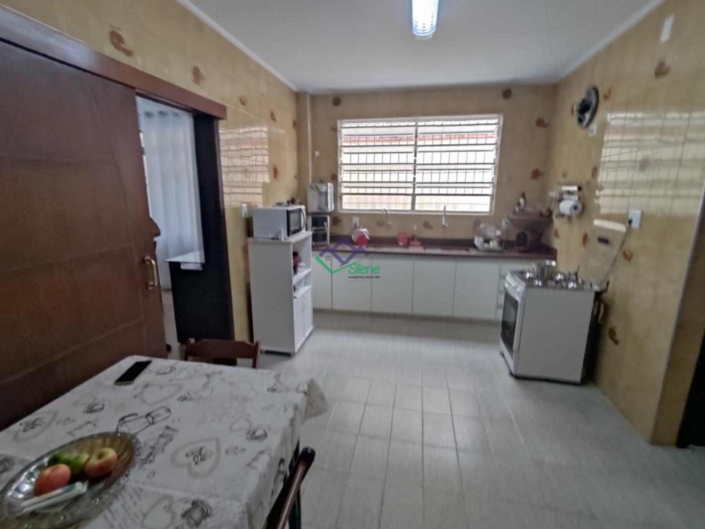 Casa à venda com 3 quartos, 175m² - Foto 8