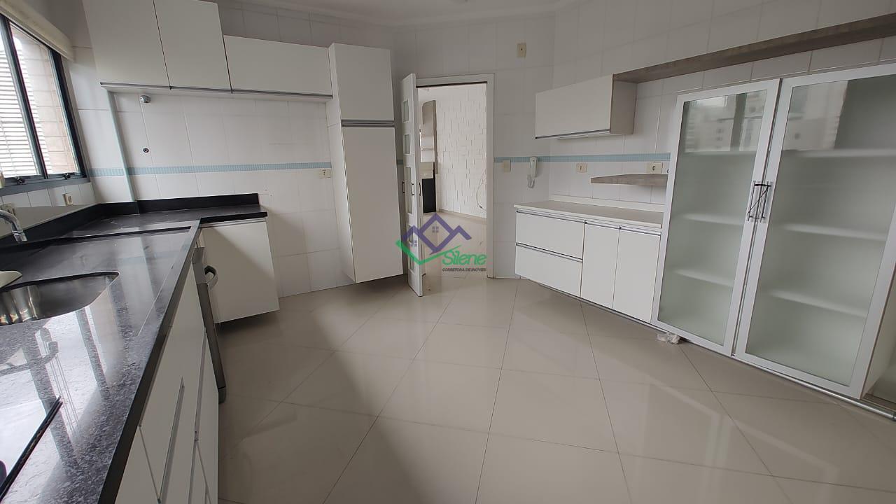 Apartamento à venda com 3 quartos, 155m² - Foto 21