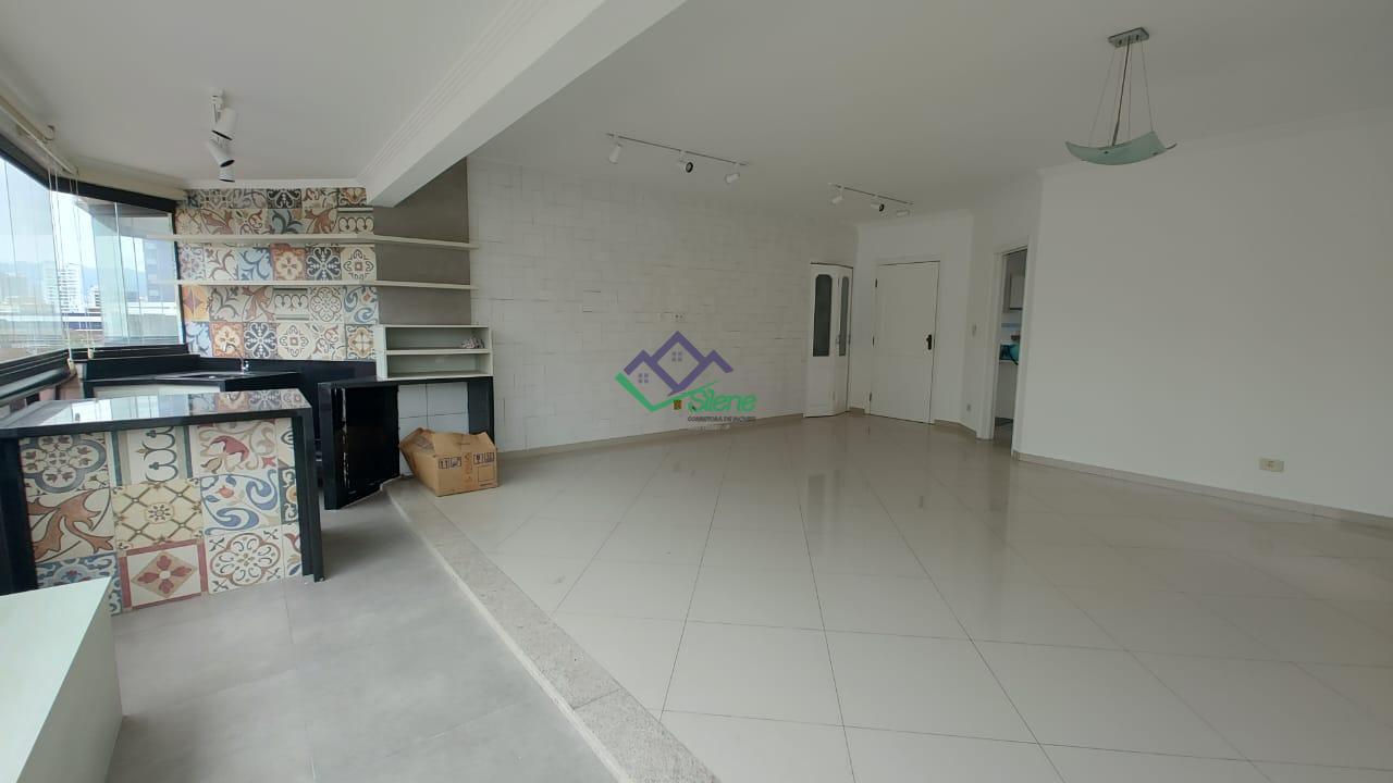 Apartamento à venda com 3 quartos, 155m² - Foto 4