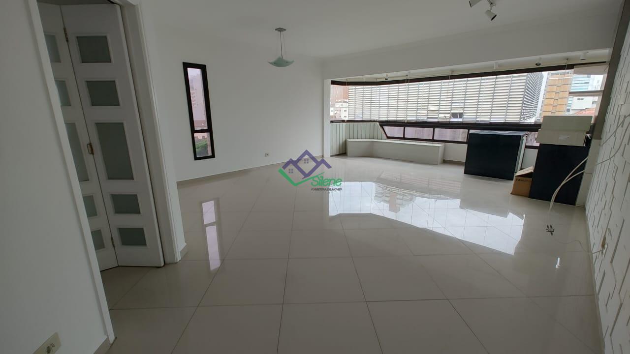 Apartamento à venda com 3 quartos, 155m² - Foto 1